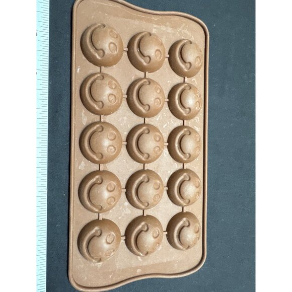Silicone Baking Molds Set For Cupcakes Chocolates & Ice Cubes With e-book Recipe - Picture 10 of 16